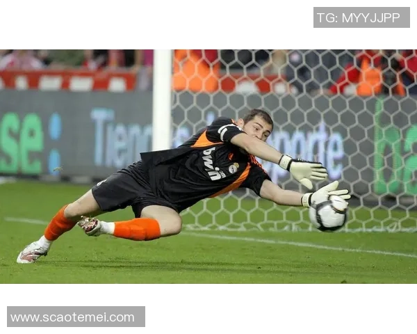 足球明星受伤瞬间的真实记录与背后故事揭秘 足球明星受伤瞬间的真实记录与背后故事揭秘